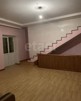 Дом 300м², 2-этажный, на длительный срок,