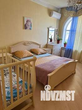 Дом 300м², 3-этажный, посуточно,