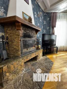 Дом 450м², 2-этажный, посуточно,