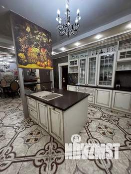 Дом 450м², 2-этажный, посуточно,