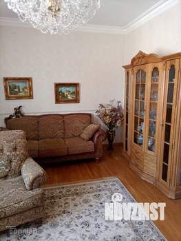 Коттедж 220м², 2-этажный, участок 3 сот.