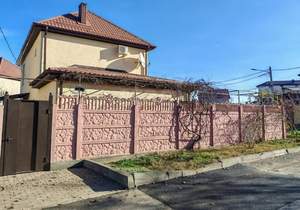 Дом 140м², 2-этажный, участок 4 сот.