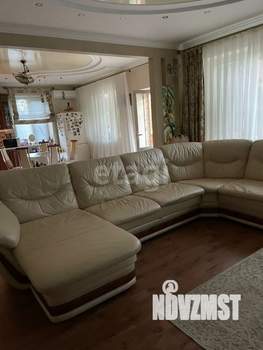 Дом 330м², 3-этажный, участок 6 сот.