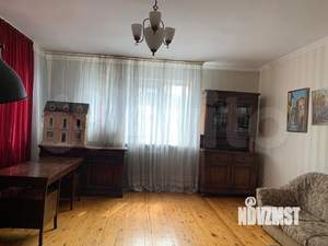 Дом 400м², 3-этажный, участок 4 сот.