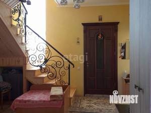 Дом 235м², 2-этажный, участок 10 сот.