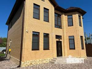 Дом 220м², 2-этажный, участок 0 сот.