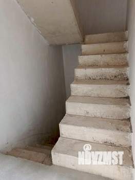 Таунхаус 180м², 3-этажный, участок 2 сот.