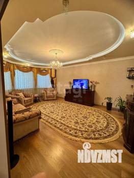 Дом 372м², 3-этажный, участок 8 сот.