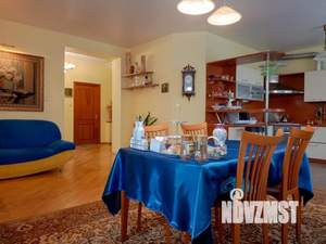 Дом 201м², 2-этажный, участок 6 сот.