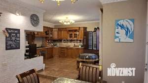 Дом 326м², 2-этажный, участок 11 сот.