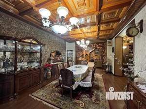 Дом 438м², 2-этажный, участок 10 сот.