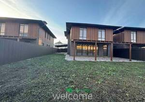 Дом 221м², 2-этажный, участок 5 сот.