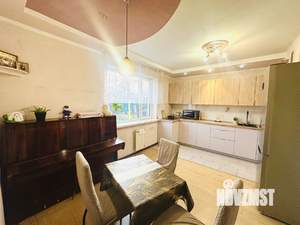 Дом 188м², 2-этажный, участок 3 сот.