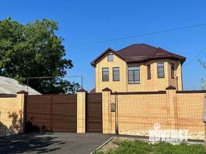 Дом 220м², 2-этажный, участок 0 сот.