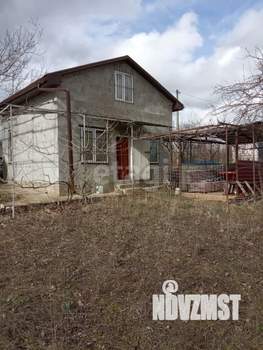 Дом 60м², 2-этажный, участок 6 сот.