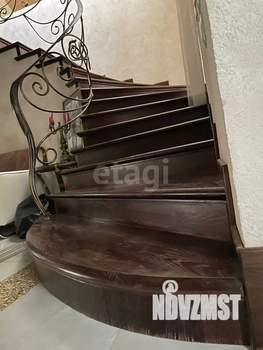 Дом 330м², 3-этажный, участок 6 сот.