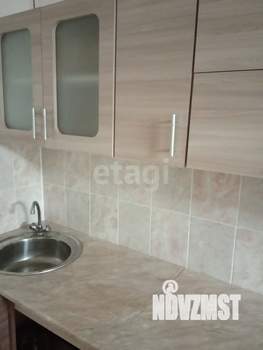 Дом 60м², 2-этажный, участок 6 сот.