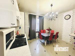 Дом 229м², 2-этажный, участок 3 сот.