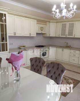 Дом 194м², 2-этажный, участок 6 сот.