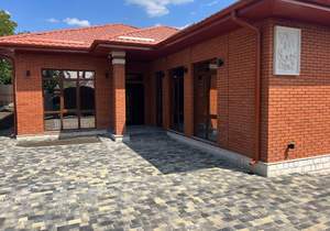 Дом 165м², 1-этажный, участок 6 сот.