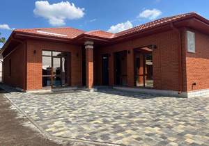 Дом 165м², 1-этажный, участок 6 сот.