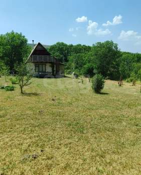 Дом 42м², 2-этажный, участок 24 сот.