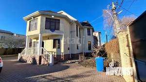 Дом 326м², 2-этажный, участок 11 сот.