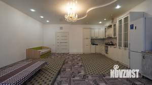 Дом 458м², 3-этажный, участок 7 сот.