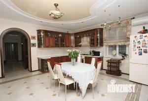 Дом 379м², 2-этажный, участок 6 сот.