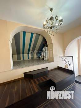 Дом 250м², 3-этажный, участок 8 сот.