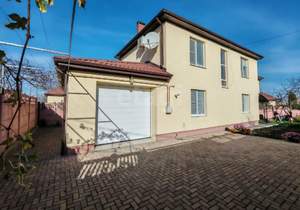 Дом 140м², 2-этажный, участок 4 сот.