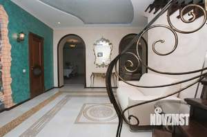 Дом 379м², 2-этажный, участок 6 сот.