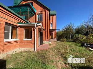 Дом 184м², 2-этажный, участок 10 сот.