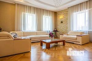 Дом 377м², 2-этажный, участок 12 сот.