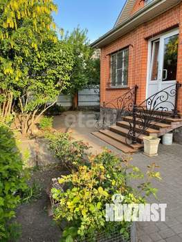 Дом 330м², 3-этажный, участок 6 сот.