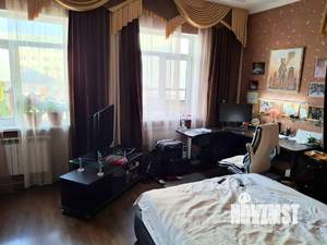 Дом 250м², 2-этажный, на длительный срок, 