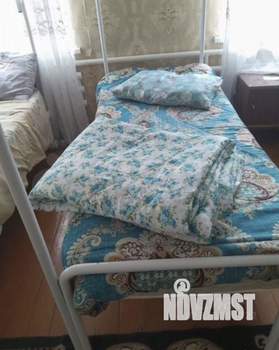 Дом 500м&sup2;, 3-этажный, на длительный срок, 