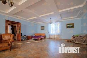 Дом 200м², 2-этажный, на длительный срок, 
