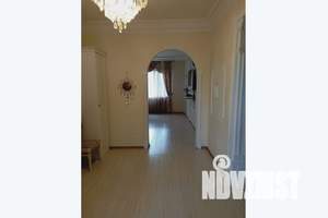 Дом 300м&sup2;, 3-этажный, посуточно, 