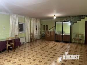 Дом 300м², 2-этажный, на длительный срок, 