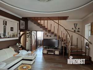 Дом 250м², 2-этажный, на длительный срок, 