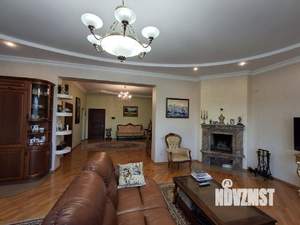 Дом 400м², 3-этажный, на длительный срок, 
