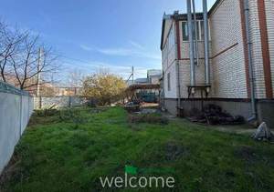 Дом 214м², 3-этажный, участок 6 сот.  