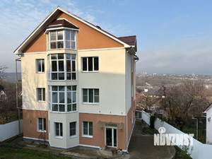 Дом 355м², 4-этажный, участок 11 сот.  