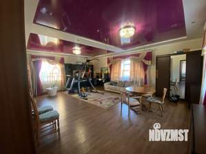 Дом 270м², 3-этажный, участок 5 сот.  