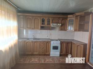 Дом 180м², 1-этажный, участок 6 сот.  
