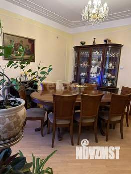 Дом 229м², 2-этажный, участок 5 сот.  