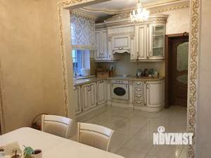 Дом 510м², 3-этажный, участок 14 сот.  