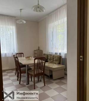 Дом 220м², 3-этажный, участок 1 сот.  