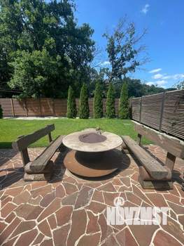 Дом 550м², 3-этажный, участок 9 сот.  